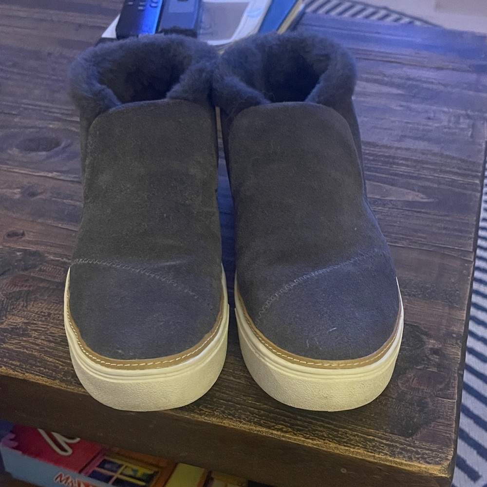 Cozy Black Suede Slip-On Shoes